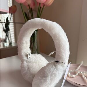 Uggs White earmuffs
